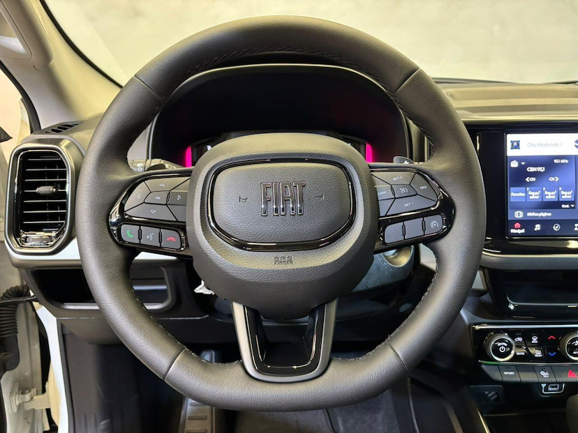 Foto do veículo FIAT TORO  VOLC T270 AT6 2025 47 KM 145.900,00