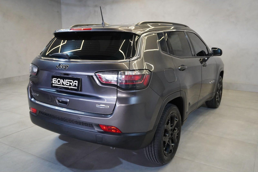 Foto do veículo JEEP COMPASS  LONG TF 2022 43.928 KM 117.900,00