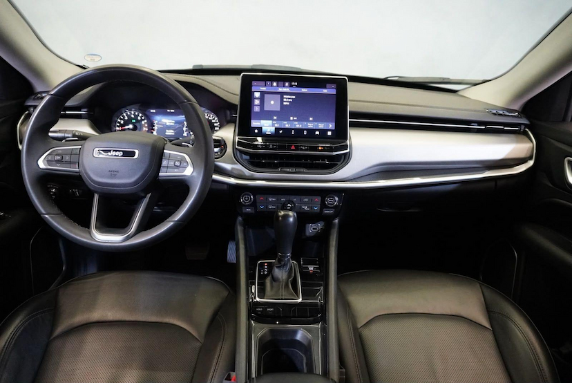 Foto do veículo JEEP COMPASS  LONG TF 2022 43.928 KM 117.900,00