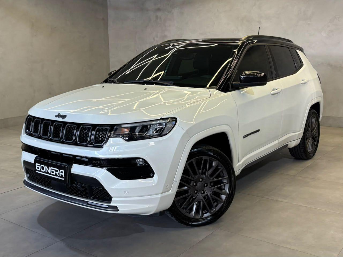 Foto do veículo JEEP COMPASS  SERIE S TF 2022/2023 70.000 KM R$ 136.900,00