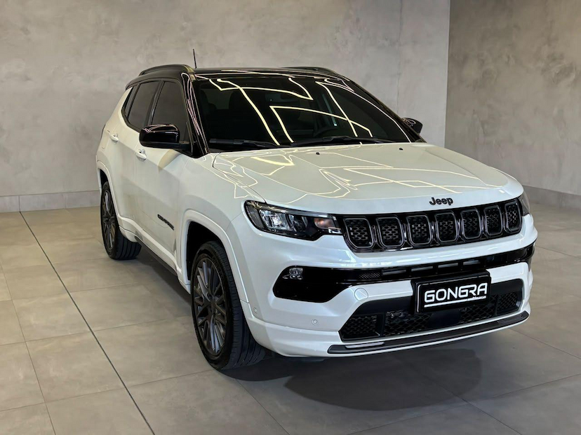 Foto do veículo JEEP COMPASS  SERIE S TF 2023 70.000 KM 136.900,00