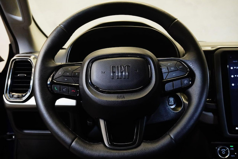 Foto do veículo FIAT TORO  VOLCANO 1.3 T270 4X2 FLEX AUT. 2025 30.281 KM 145.900,00
