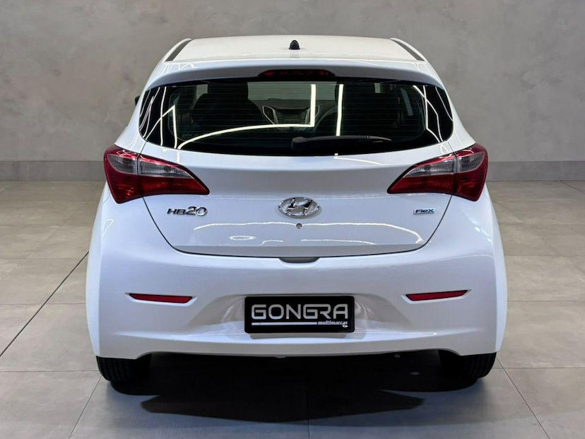 Foto do veículo HYUNDAI HB20  1.0 COMFORT 2015 64.525 KM 49.900,00