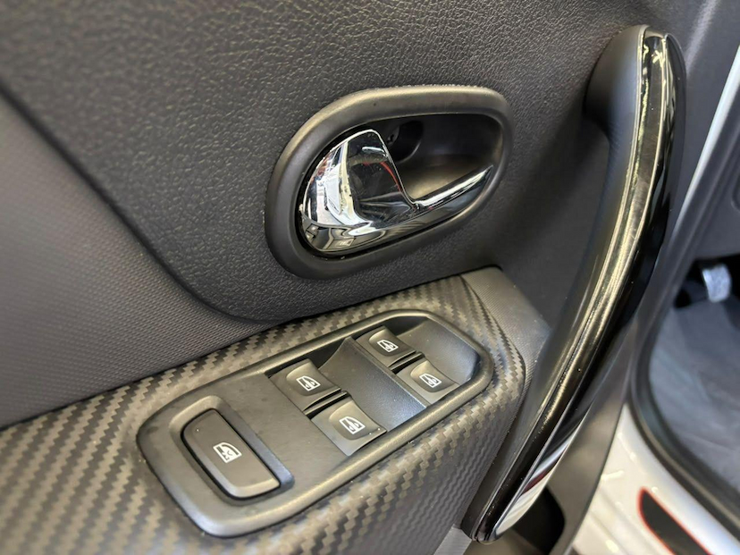 Foto do veículo RENAULT SANDERO  SPORT RS 2.0 FLEX 16V 5P 2022 33.100 KM 86.900,00