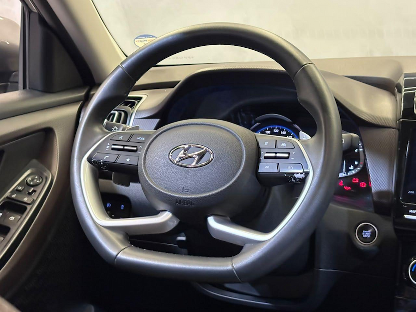Foto do veículo HYUNDAI CRETA  PLATINUM 1.0 TB 12V 2023 49.004 KM 122.900,00