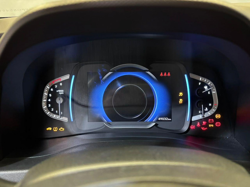 Foto do veículo HYUNDAI CRETA  PLATINUM 1.0 TB 12V 2023 49.004 KM 122.900,00