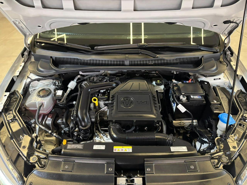 Foto do veículo VOLKSWAGEN NIVUS  1.0 200 TSI HIGHLINE 2023 56.764 KM 112.900,00
