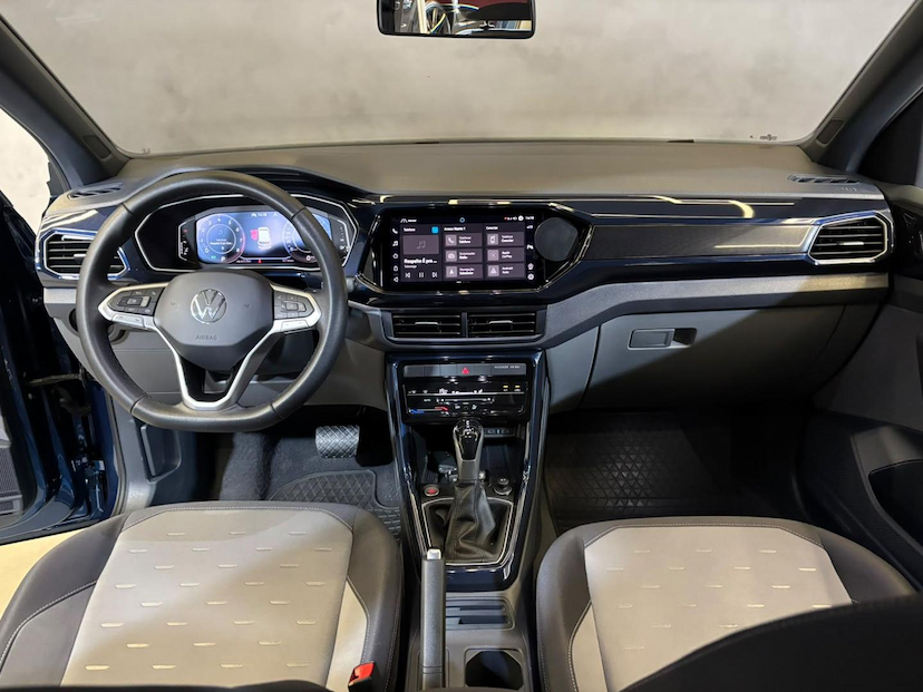 Foto do veículo VOLKSWAGEN T-CROSS T CROSS CL TSI 2024 35.000 KM 119.900,00