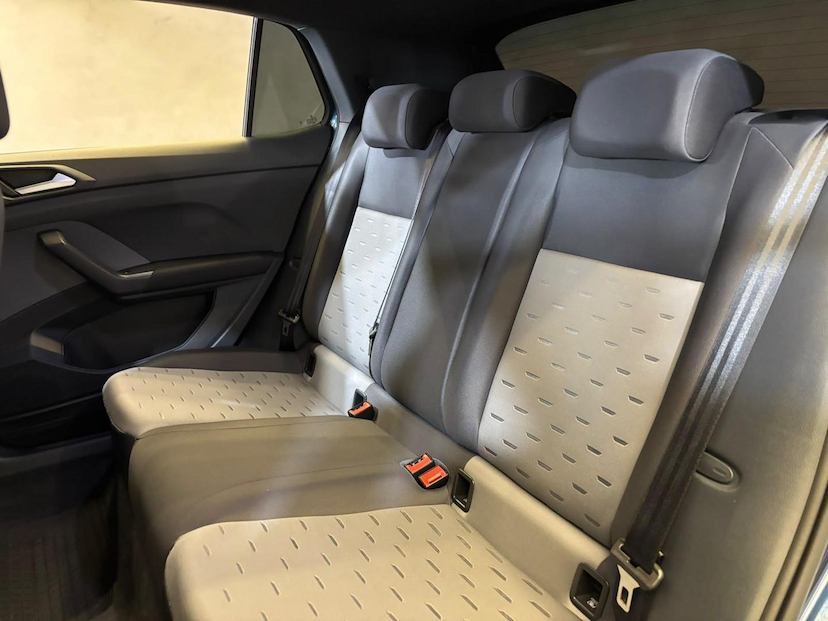 Foto do veículo VOLKSWAGEN T-CROSS T CROSS CL TSI 2024 35.000 KM 119.900,00