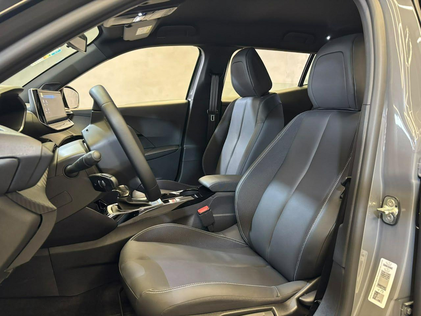 Foto do veículo PEUGEOT 2008  ALLURE T200 2026 48 KM 128.900,00