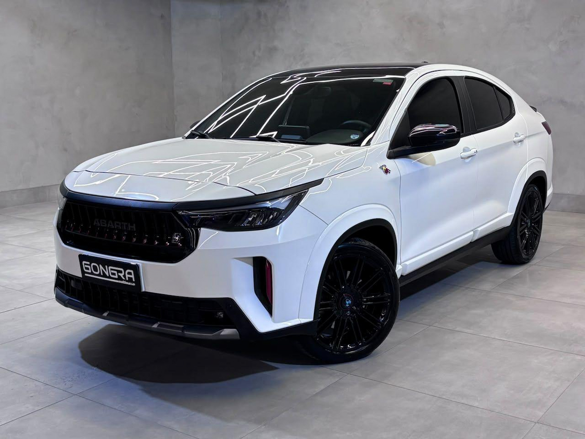 Foto do veículo FIAT FASTBACK  ABARTH 270 2025/2026 16.791 KM R$ 148.900,00