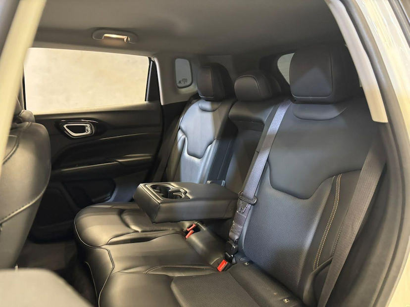 Foto do veículo JEEP COMPASS  LIMITED TF 2023 35.273 KM 134.900,00