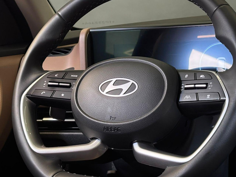 Foto do veículo HYUNDAI CRETA  1TA PLATINUM 2026 15.000 KM 159.900,00