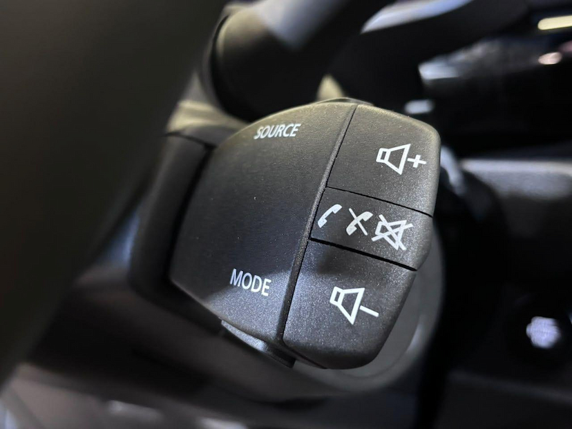 Foto do veículo RENAULT KARDIAN  ICONIC 1.0 TB 12V 5P AUT. 2026 13.252 KM 109.900,00