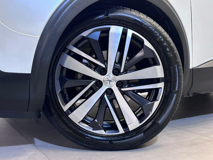 Foto do veículo PEUGEOT 3008  ALLURE AT 2020 32.895 KM 110.900,00
