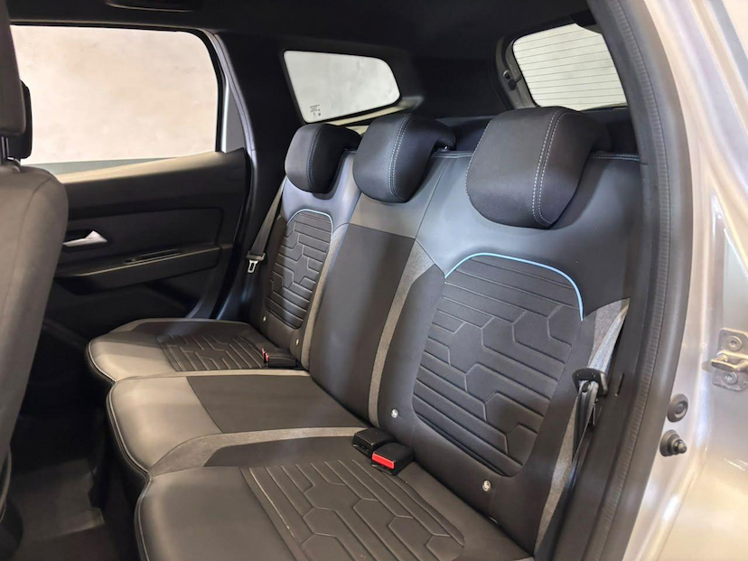 Foto do veículo RENAULT DUSTER  INT16 CVT 2024 54.000 KM 94.900,00