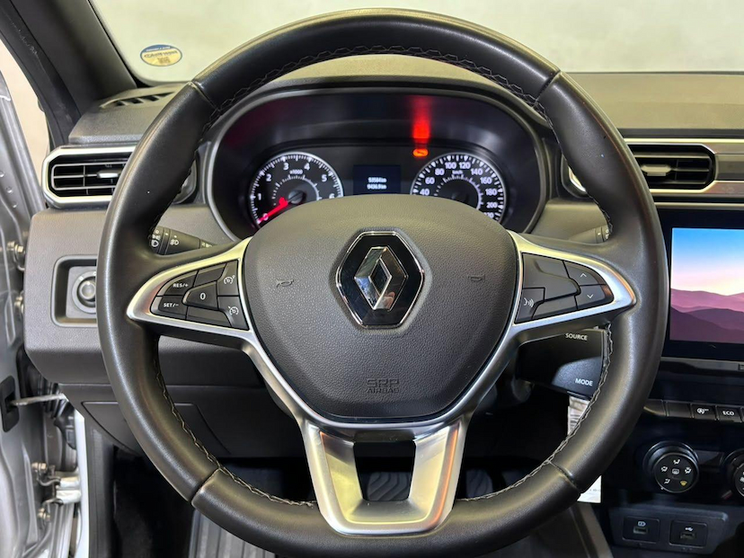 Foto do veículo RENAULT DUSTER  INT16 CVT 2024 54.000 KM 94.900,00