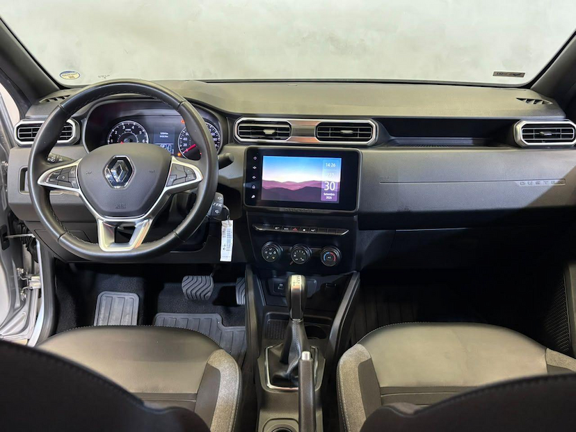 Foto do veículo RENAULT DUSTER  INT16 CVT 2024 54.000 KM 94.900,00