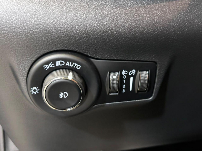 Foto do veículo JEEP COMPASS  LONGITUDE T 2026 41 KM 159.900,00