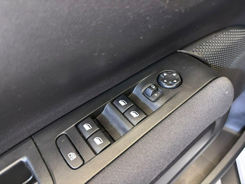 Foto do veículo CITROËN C4 CACTUS C4CACTUS FEEL AT 2022 65.541 KM 76.900,00