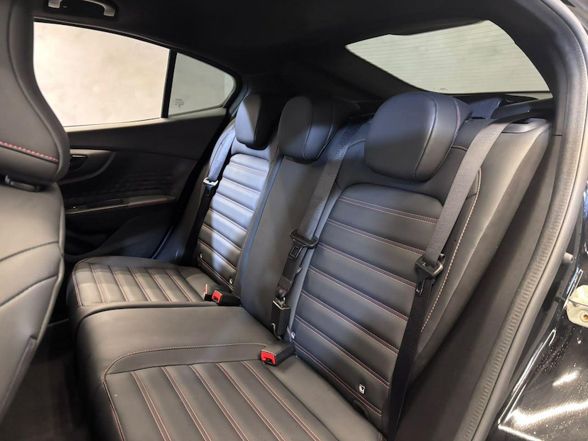 Foto do veículo FIAT FASTBACK  ABARTH T270 AT FLEX 2025 13.000 KM 132.900,00