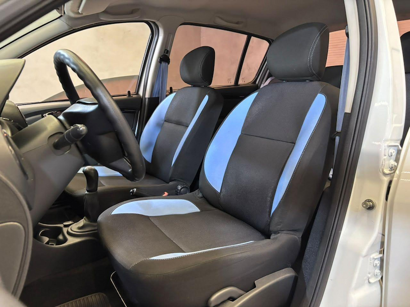 Foto do veículo RENAULT SANDERO  TECH RUN HI-FLEX 1.0 16V 5P 2014 106.400 KM 39.900,00