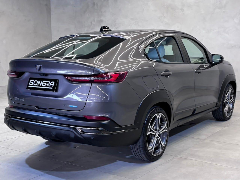 Foto do veículo FIAT FASTBACK  IMPETUS HY 2025 7.993 KM 119.900,00