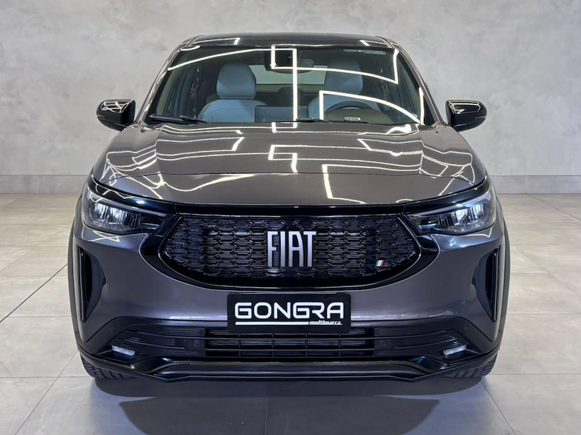 Foto do veículo FIAT FASTBACK  IMPETUS HY 2025 7.993 KM 119.900,00