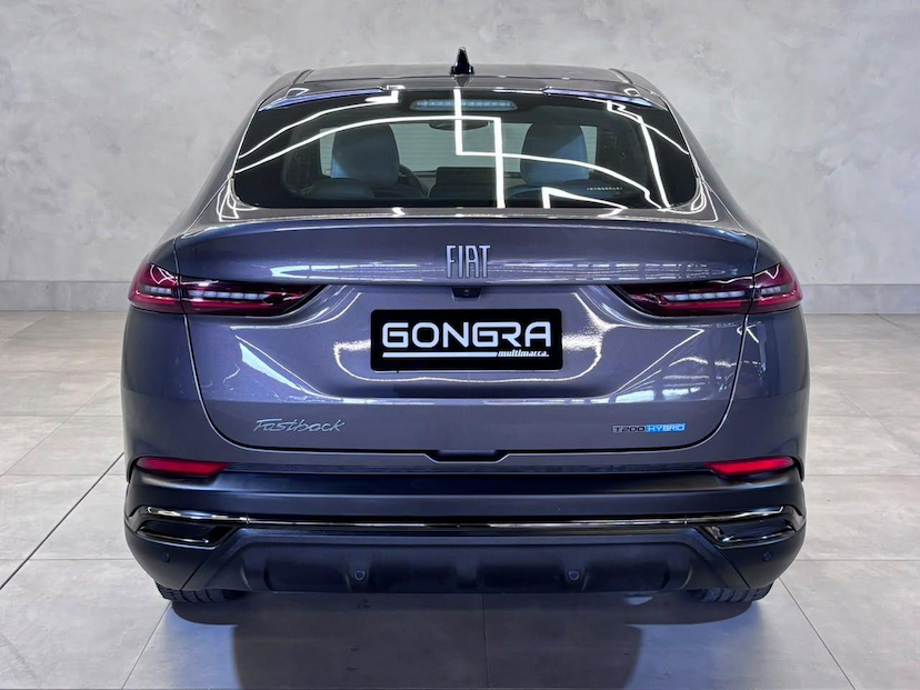 Foto do veículo FIAT FASTBACK  IMPETUS HY 2025 7.993 KM 119.900,00