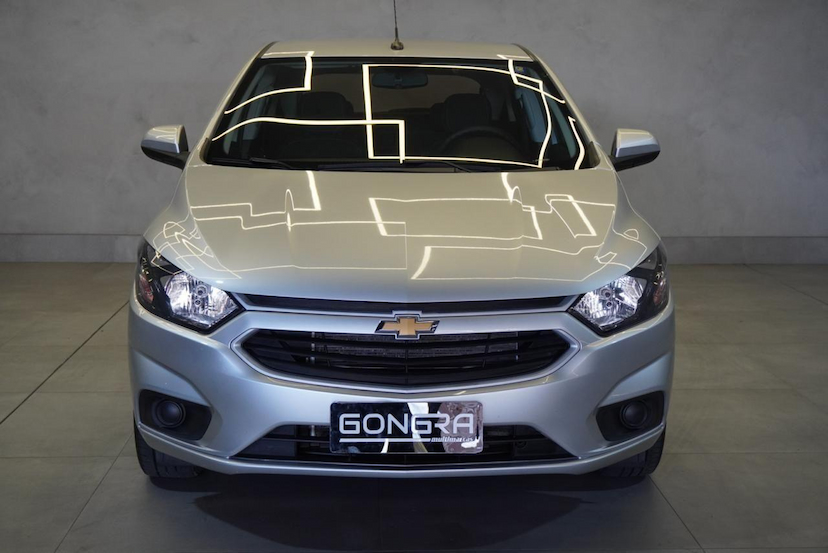 Foto do veículo Chevrolet Onix 1.4 MPFI LT 8V FLEX 4P MANUAL 2018 86.000 KM R$ 60.900,00