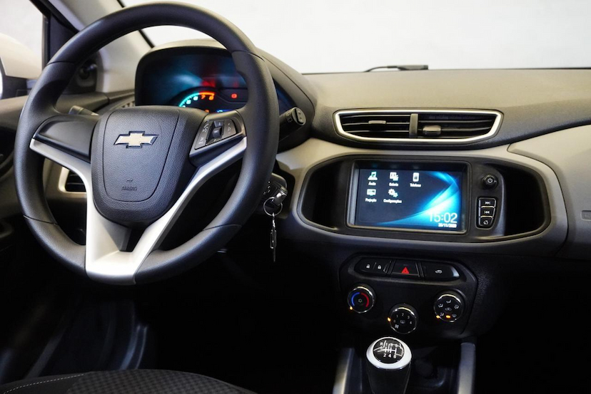 Foto do veículo Chevrolet Onix 1.4 MPFI LT 8V FLEX 4P MANUAL 2018 86.000 KM R$ 60.900,00