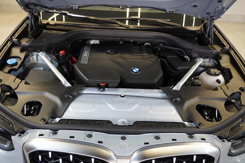 Foto do veículo BMW X4  XDRIVE30I 2025 12.096 KM 379.900,00