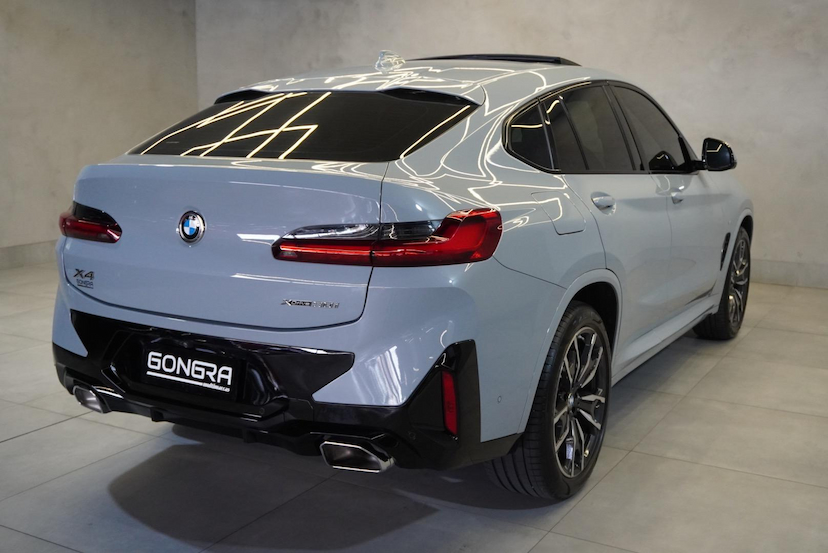 Foto do veículo BMW X4  XDRIVE30I 2025 12.096 KM 379.900,00