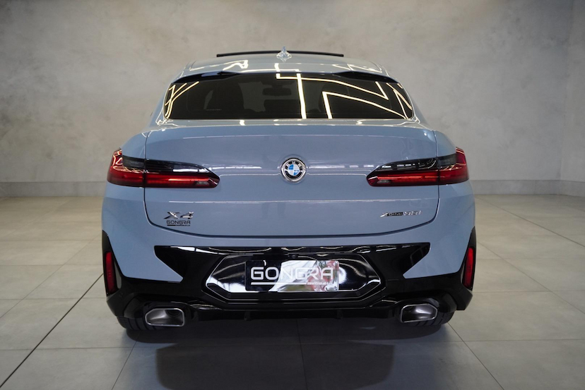 Foto do veículo BMW X4  XDRIVE30I 2025 12.096 KM 379.900,00