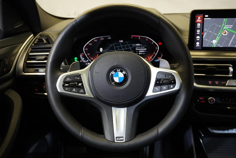 Foto do veículo BMW X4  XDRIVE30I 2025 12.096 KM 379.900,00