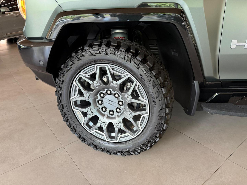 Foto do veículo GMC HUMMER  EV EDITION 1 2024 2.400 KM 1.155.000,00