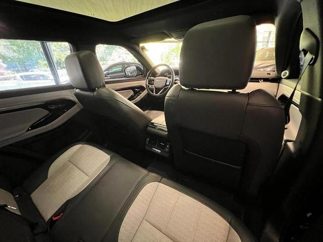 Foto do veículo LAND ROVER RANGE ROVER EVOQUE P250FF HSERD 2022 23.000 KM 300.000,00