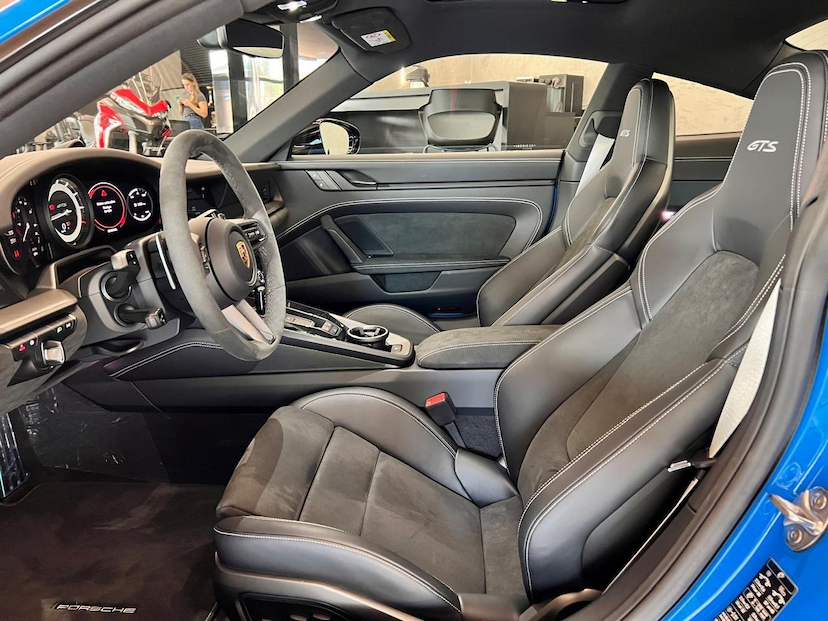 Foto do veículo PORSCHE 911  GTS 2024 1.700 KM 1.099.000,00