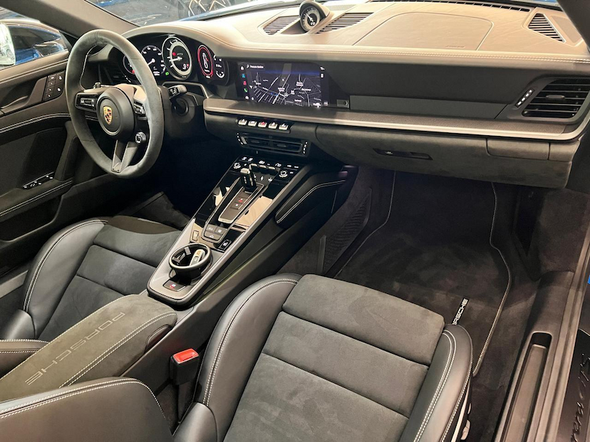 Foto do veículo PORSCHE 911  GTS 2024 1.700 KM 1.099.000,00