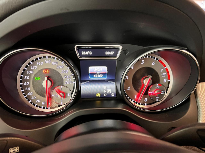 Foto do veículo MERCEDES-BENZ GLA 200  2016 63.459 KM 109.000,00