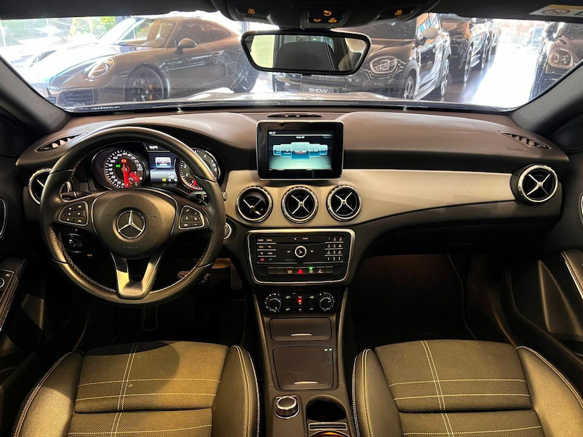 Foto do veículo MERCEDES-BENZ GLA 200  2016 63.459 KM 109.000,00