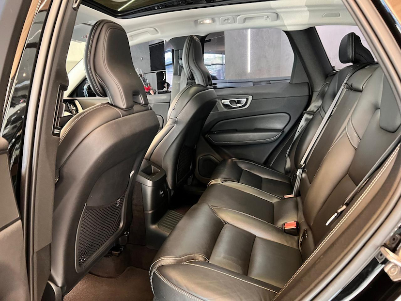 Foto do veículo VOLVO XC60  T8 INSCRIPT 2022 53.867 KM 279.000,00