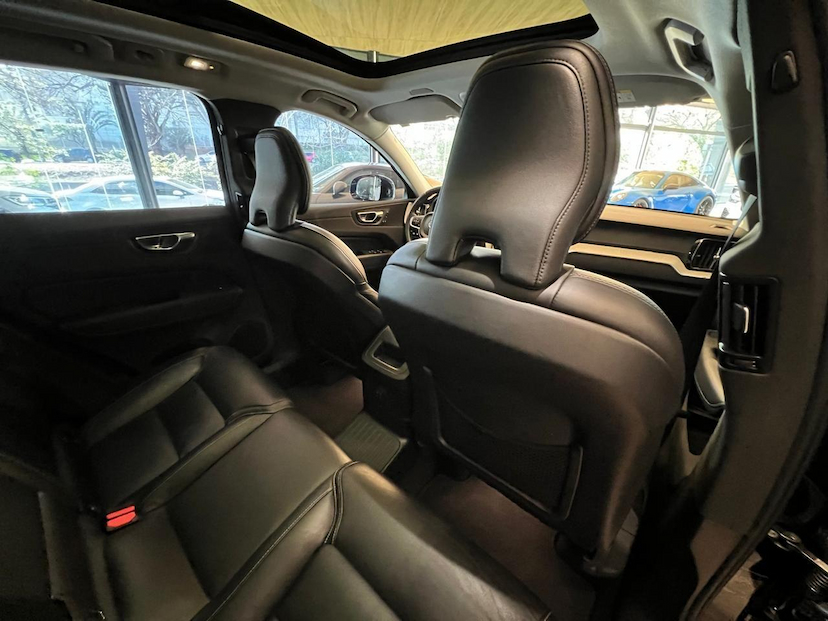 Foto do veículo VOLVO XC60  T8 INSCRIPT 2022 53.867 KM 279.000,00