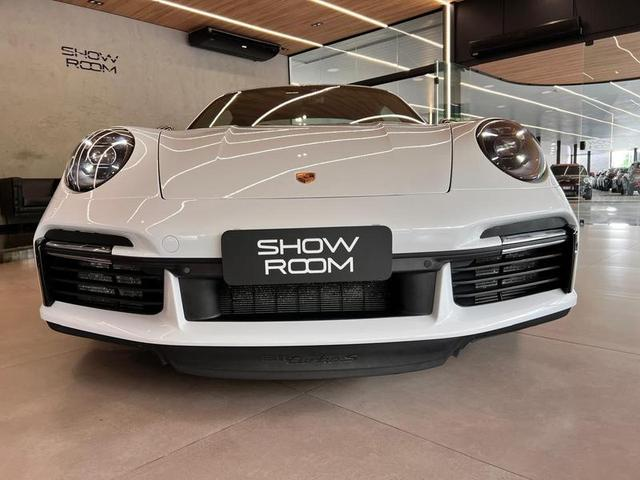 Foto do veículo PORSCHE 911  TURBO S 2021 18.465 KM 1.330.000,00