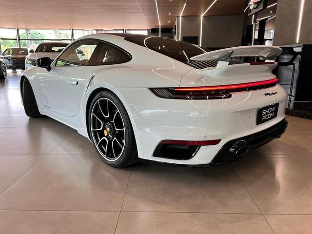 Foto do veículo PORSCHE 911  TURBO S 2021 18.465 KM 1.330.000,00