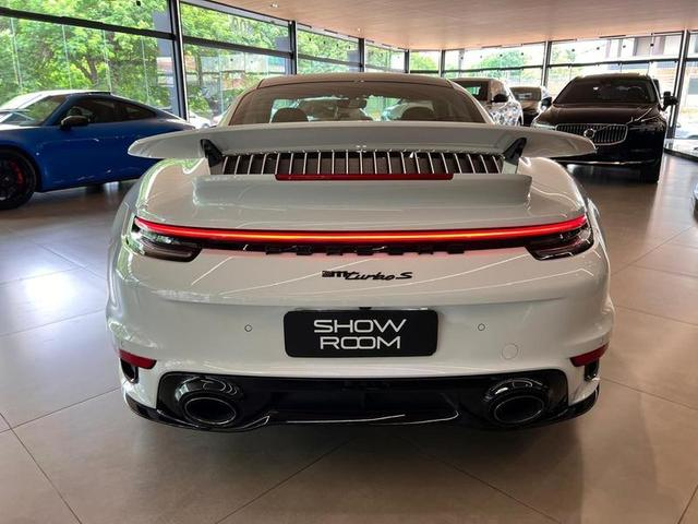 Foto do veículo PORSCHE 911  TURBO S 2021 18.465 KM 1.330.000,00