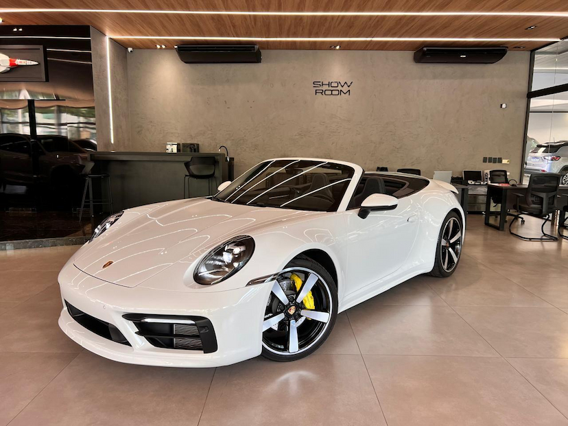 Foto do veículo PORSCHE 911  CARRERA CONVERSIVEL 2024 4.000 KM 999.000,00