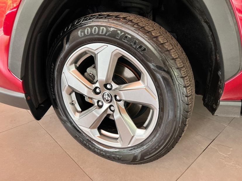 Foto do veículo TOYOTA RAV4 H S AWD CNT 2020 49.408 KM 168.000,00