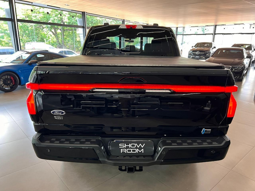 Foto do veículo FORD F-150 F-150 LIGHTNING 2023 27.800 KM 699.000,00