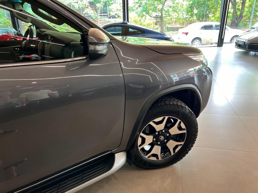 Foto do veículo TOYOTA HILUX  SWDMDA4JD 2019 69.900 KM 255.000,00